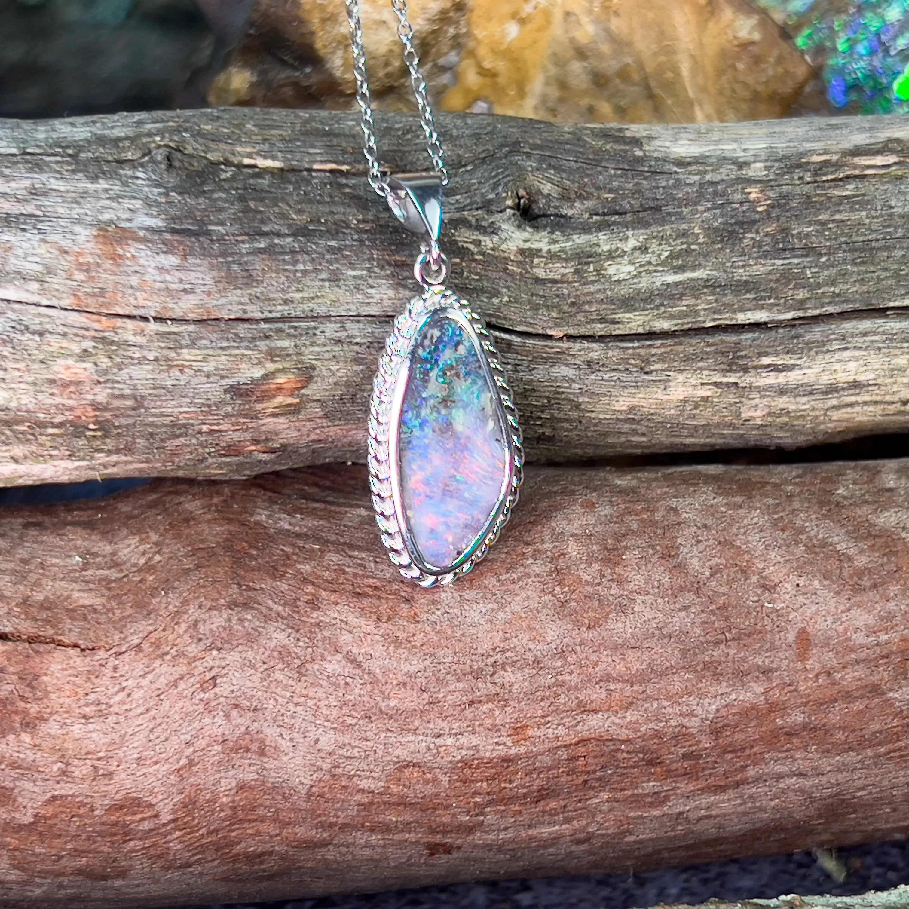 18kt White Gold Boulder Opal 4.3ct pendant