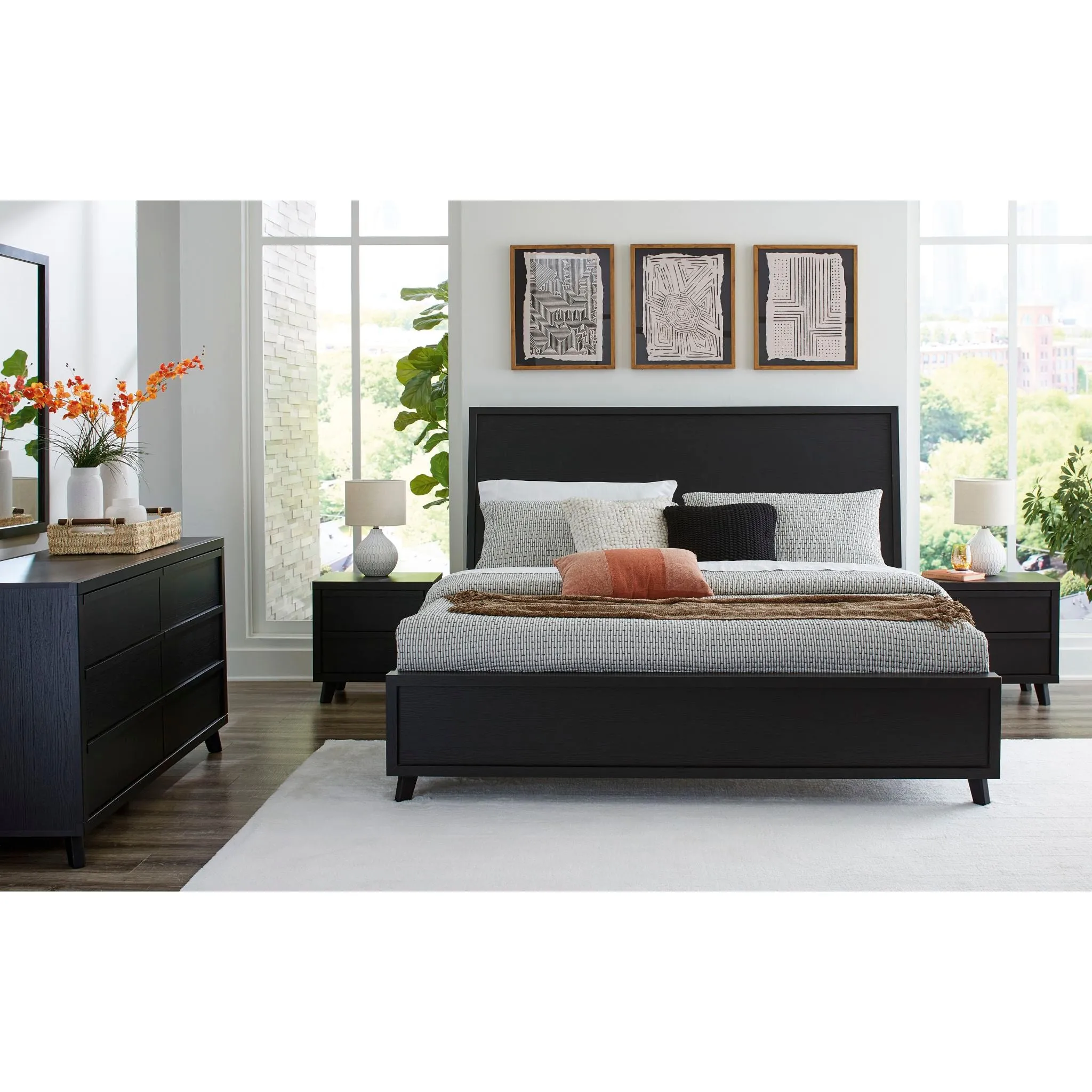 Danziar 5 Piece Platform Bedroom