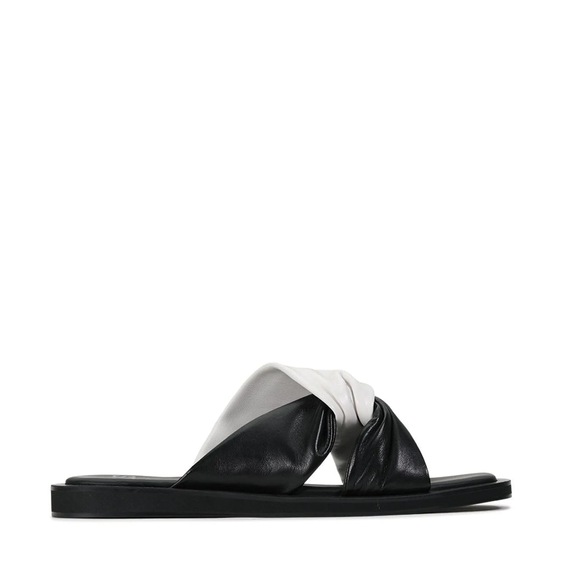 MISTIQUE CROSSOVER SANDAL LEATHER