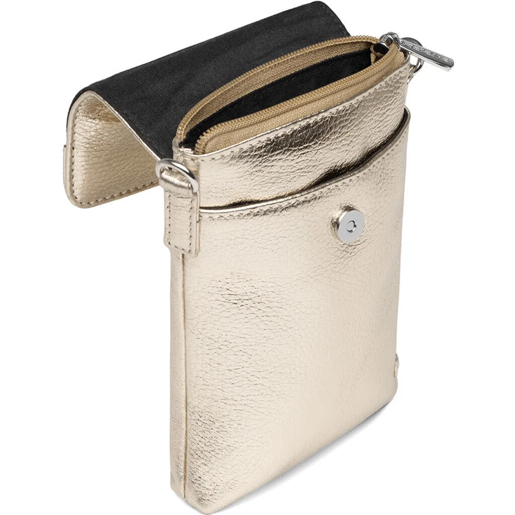 Mobile bag in soft leather and timeless design / 16044 - Champagne