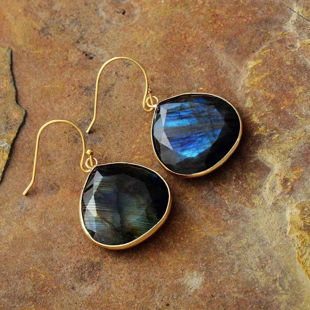 Waterdrop Labradorite Stone Earnings